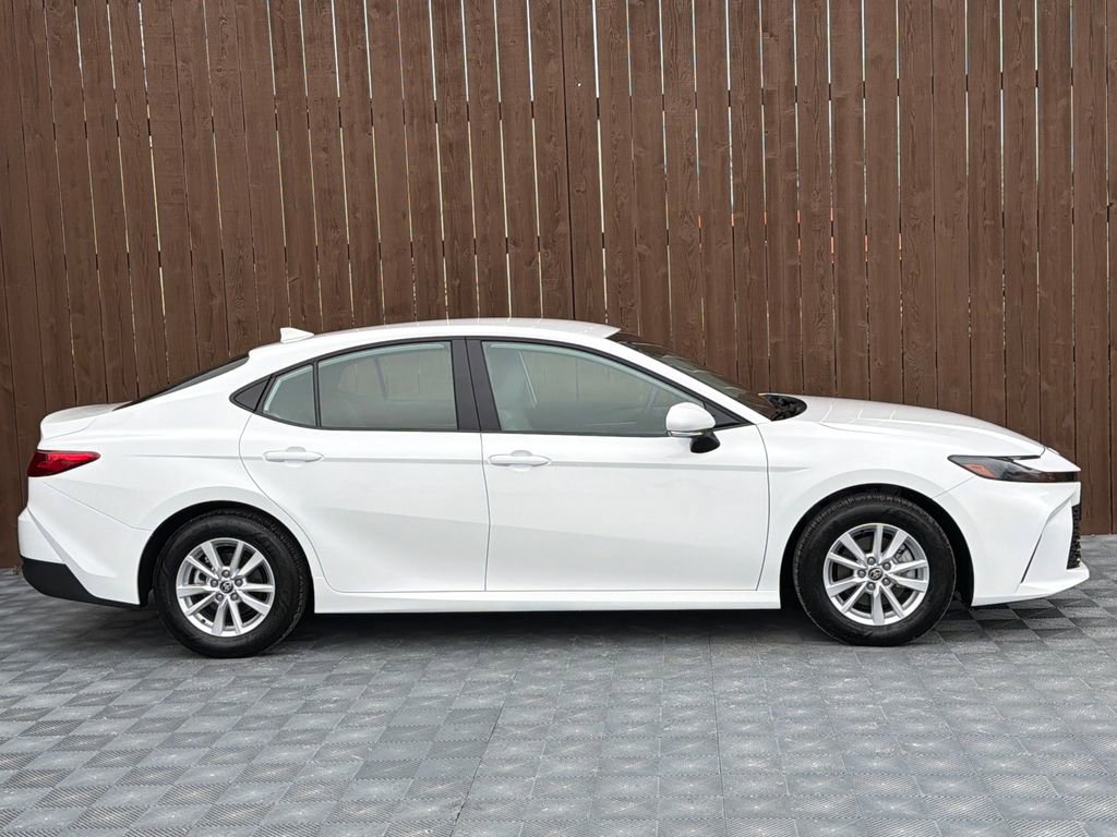 Used 2026 Toyota Camry LE image 14