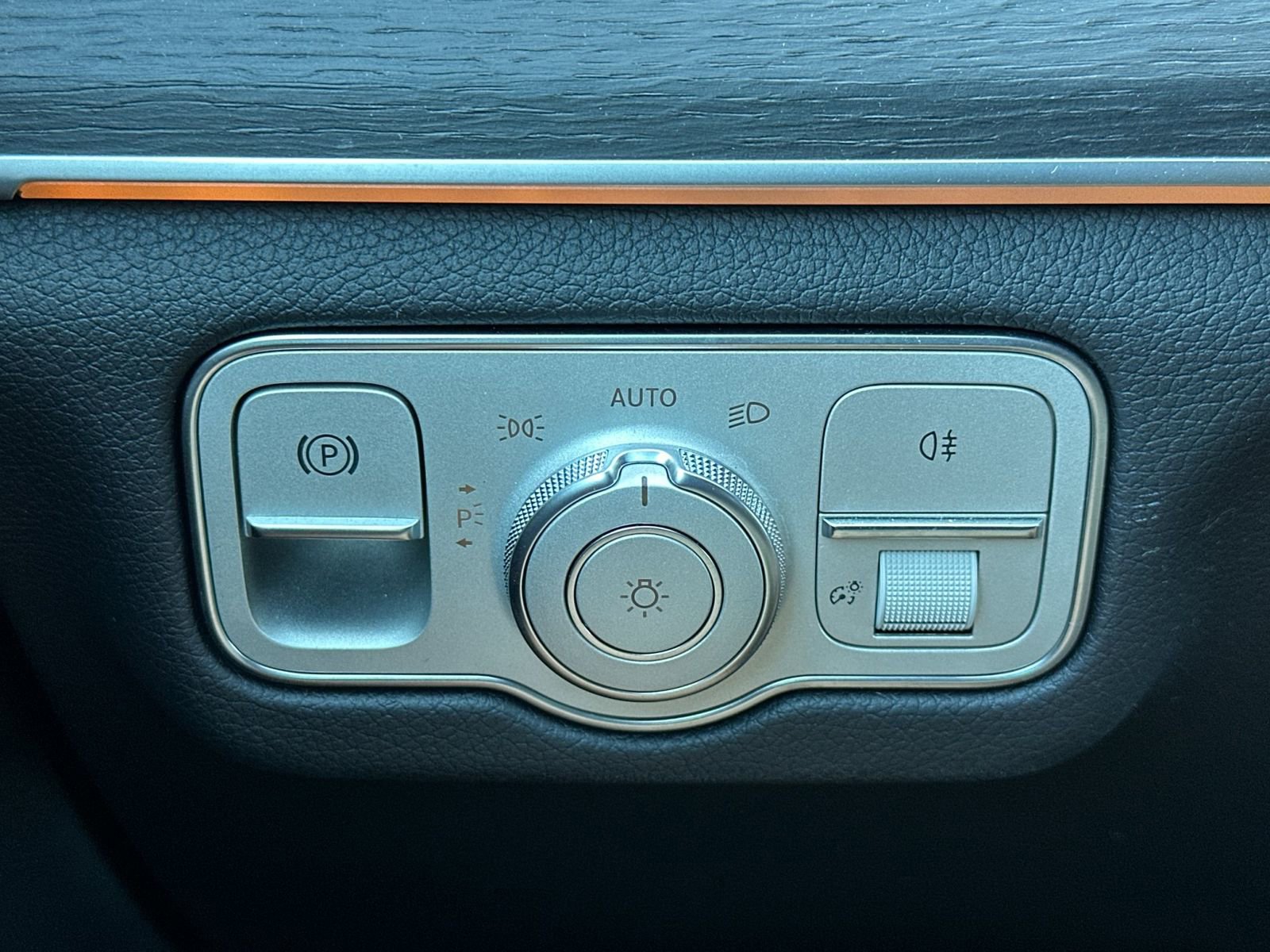 Certified 2023 Mercedes-Benz GLE 350 4MATIC image 32