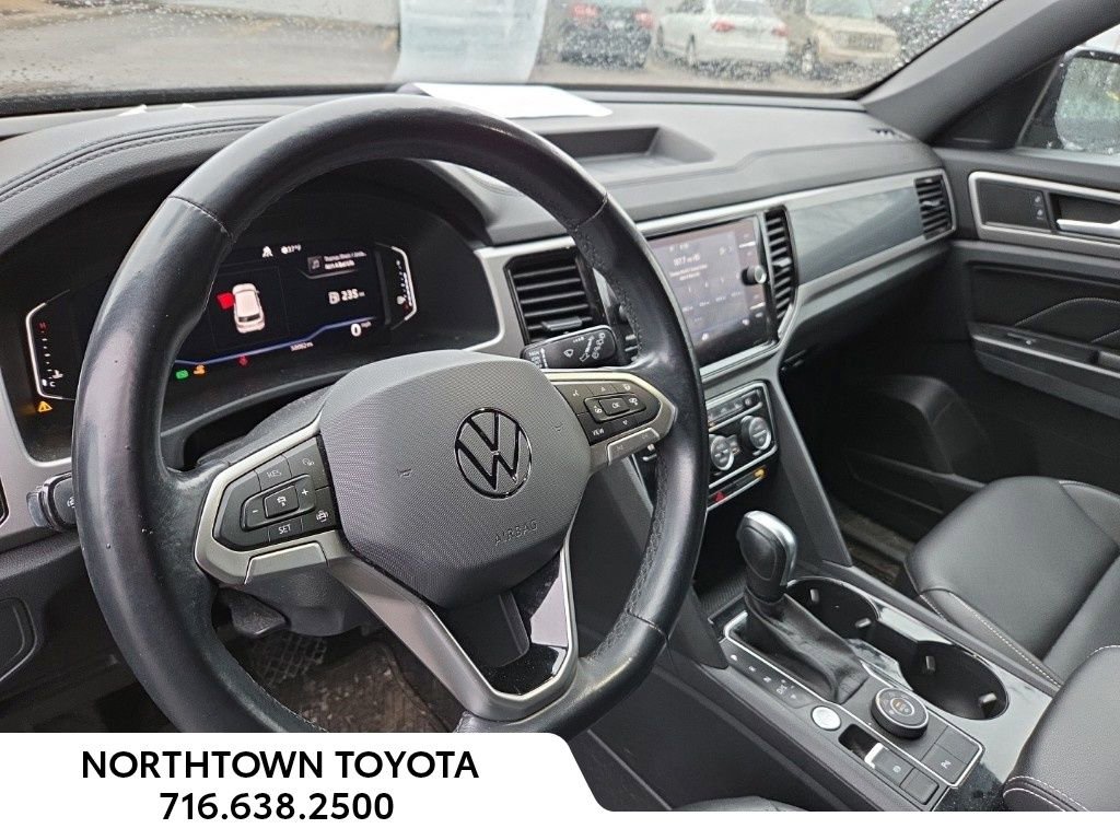 Used 2020 Volkswagen Atlas Cross Sport SEL image 18