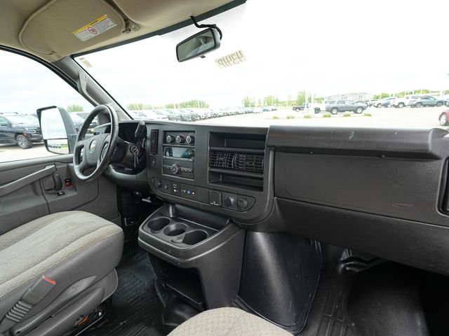 Used 2022 Chevrolet Express 3500 w/ Power Convenience Package RWD image 26