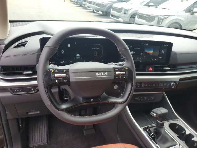 New 2027 Kia Carnival SX w/ Dark Edition Package FWD image 29