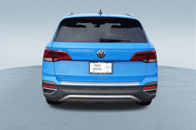 Used 2023 Volkswagen Taos SE w/ Panoramic Sunroof Package image 7