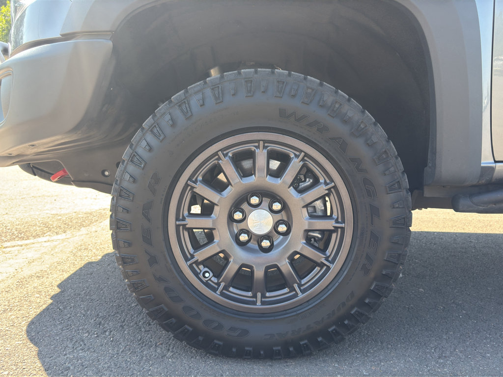 Used 2021 Chevrolet Colorado ZR2 w/ Colorado ZR2 Bison Edition AWD/4WD image 5