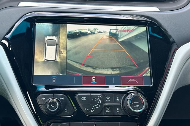 Used 2017 Chevrolet Bolt Premier w/ Driver Confidence II Package image 22