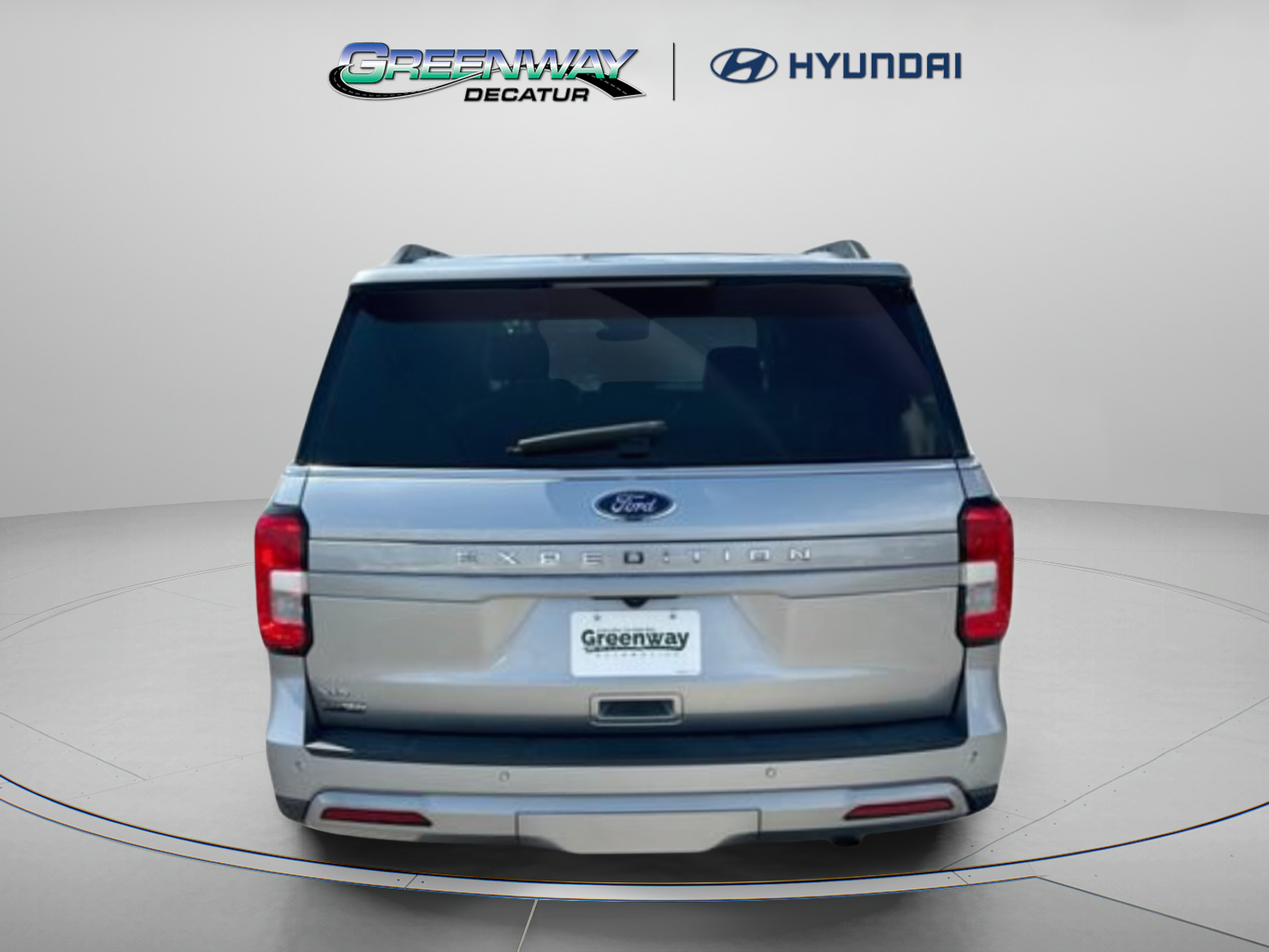 Used 2024 Ford Expedition XLT AWD/4WD image 7