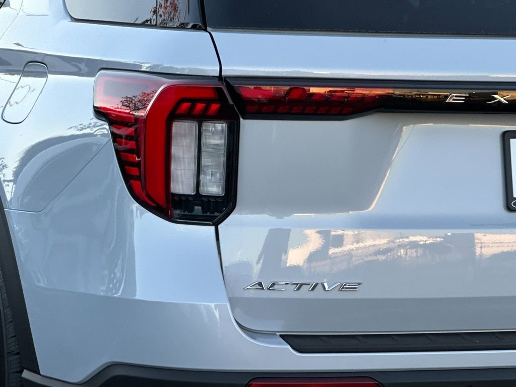 New 2026 Ford Explorer Active w/ Active Comfort Package image 33