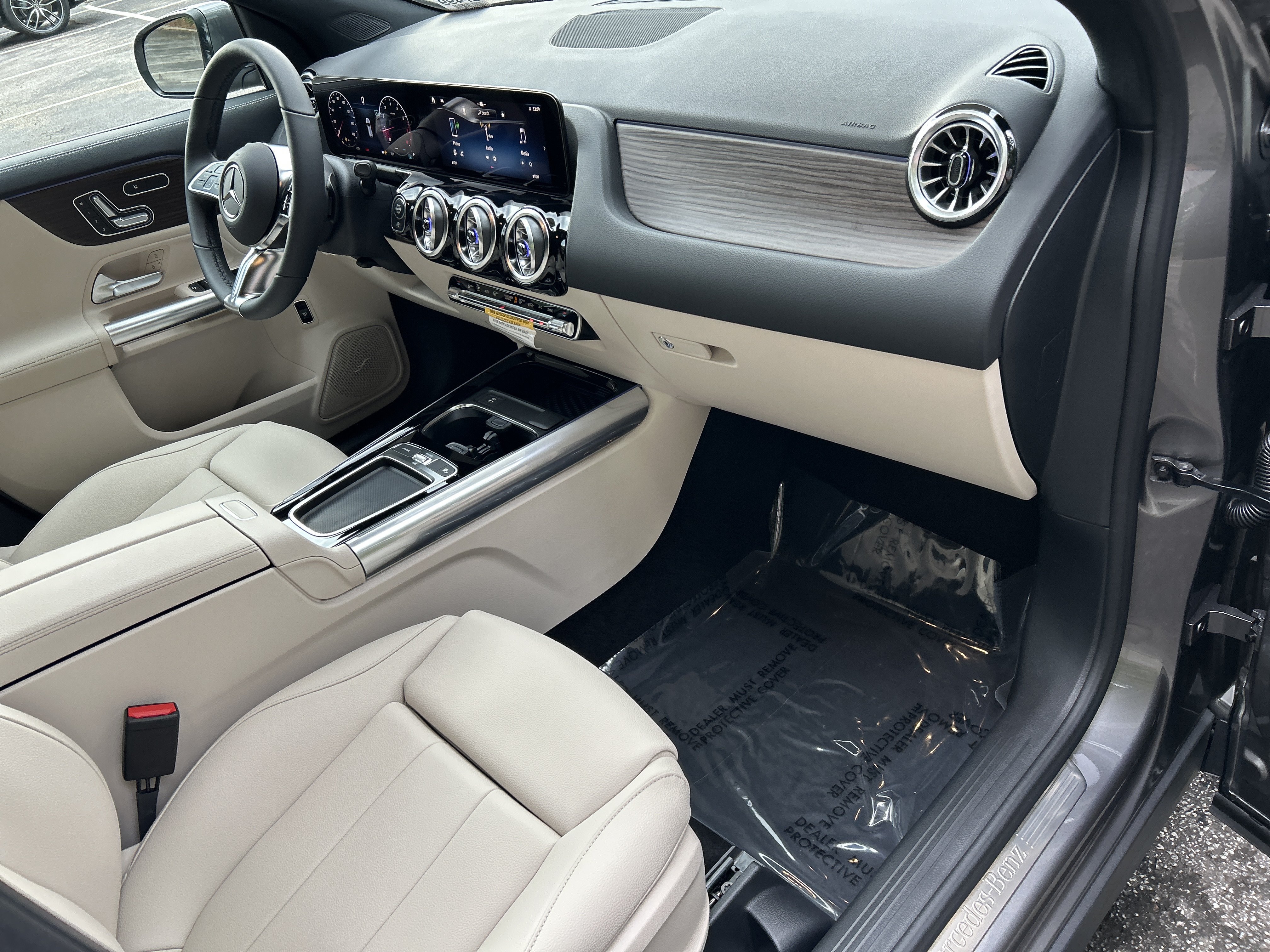 New 2026 Mercedes-Benz GLA 250 image 42