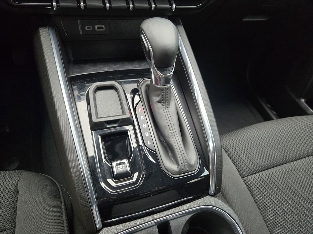 Used 2024 GMC Canyon Elevation w/ Convenience Package RWD image 17
