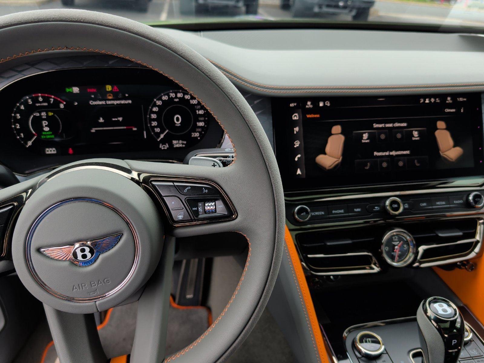 New 2025 Bentley Flying Spur Plug-In Hybrid AWD/4WD image 8
