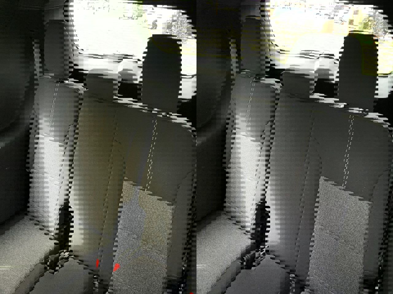 Used 2025 GMC Acadia Elevation image 12