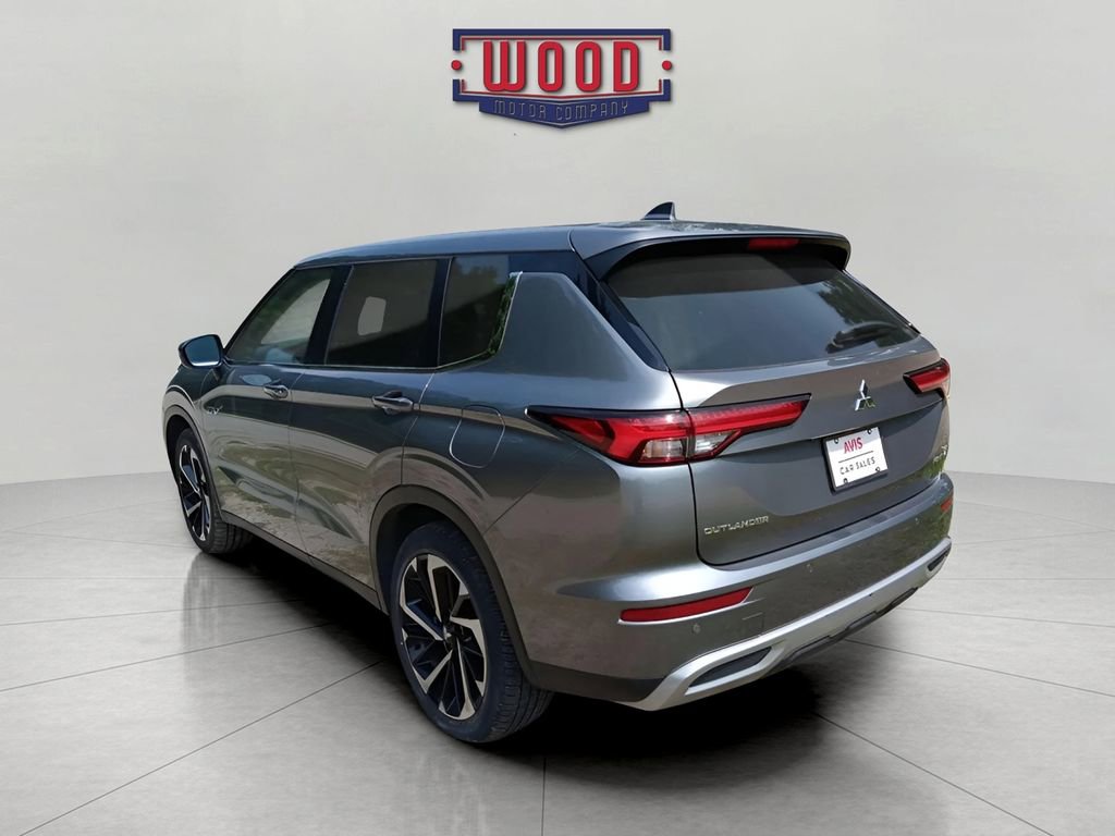 Used 2023 Mitsubishi Outlander SE image 7