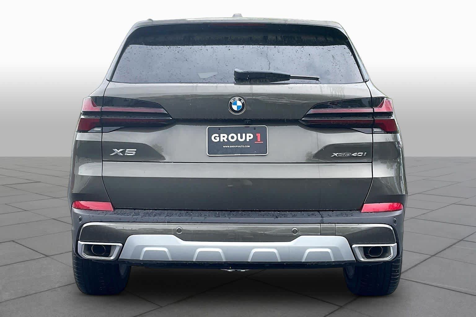 Used 2026 BMW X5 xDrive40i w/ Off-Road Package AWD/4WD image 4