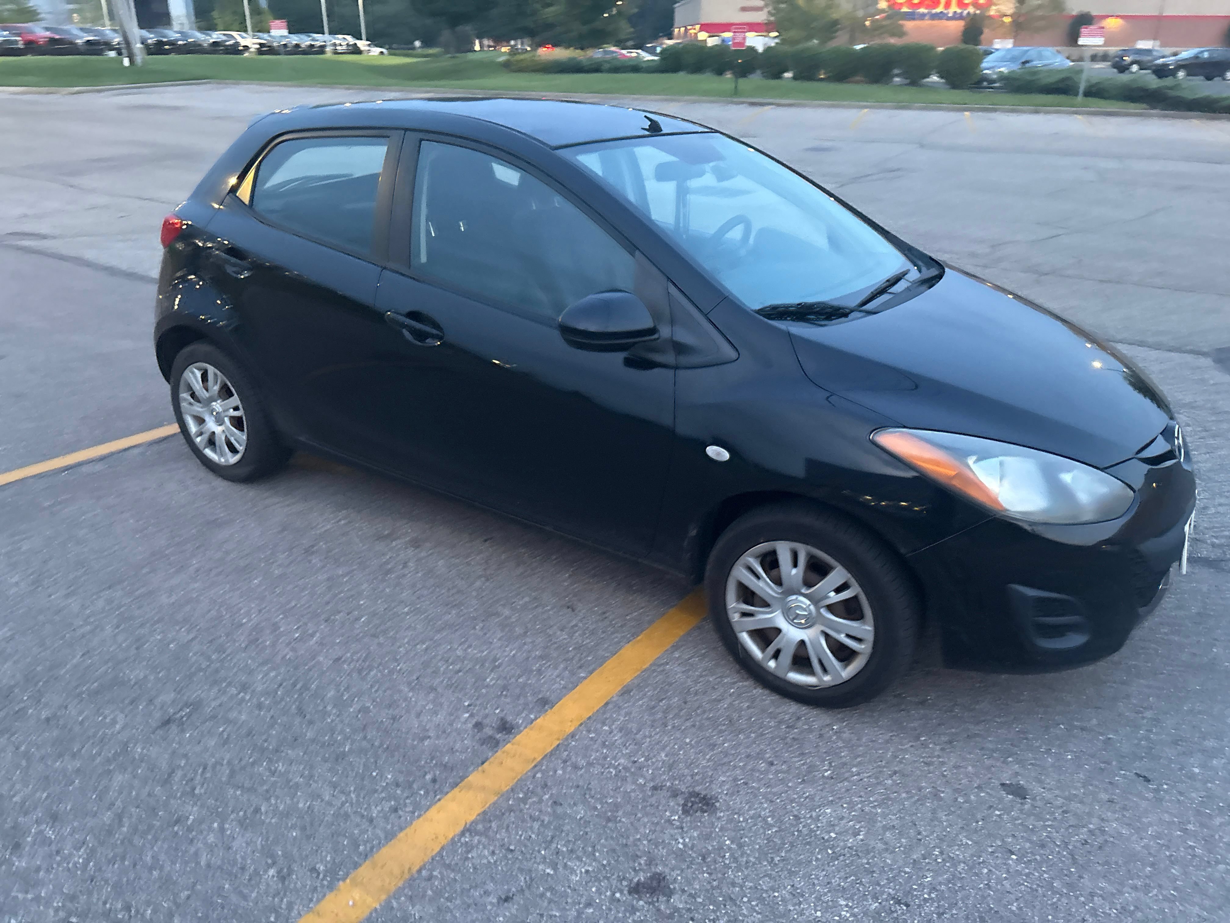 Used 2012 MAZDA MAZDA2 Sport FWD image 13