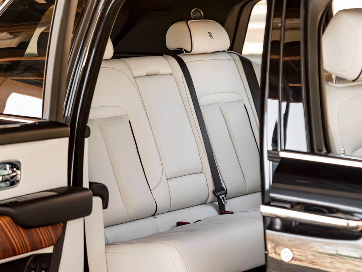 Certified 2019 Rolls-Royce Cullinan AWD/4WD image 34