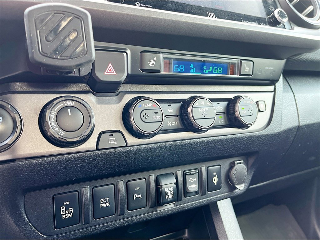 Used 2020 Toyota Tacoma TRD Sport w/ TRD Premium Sport Package image 15