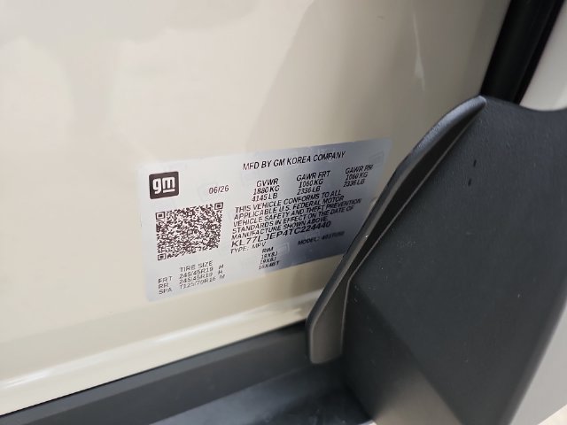 Used 2026 Chevrolet Trax RS FWD image 33