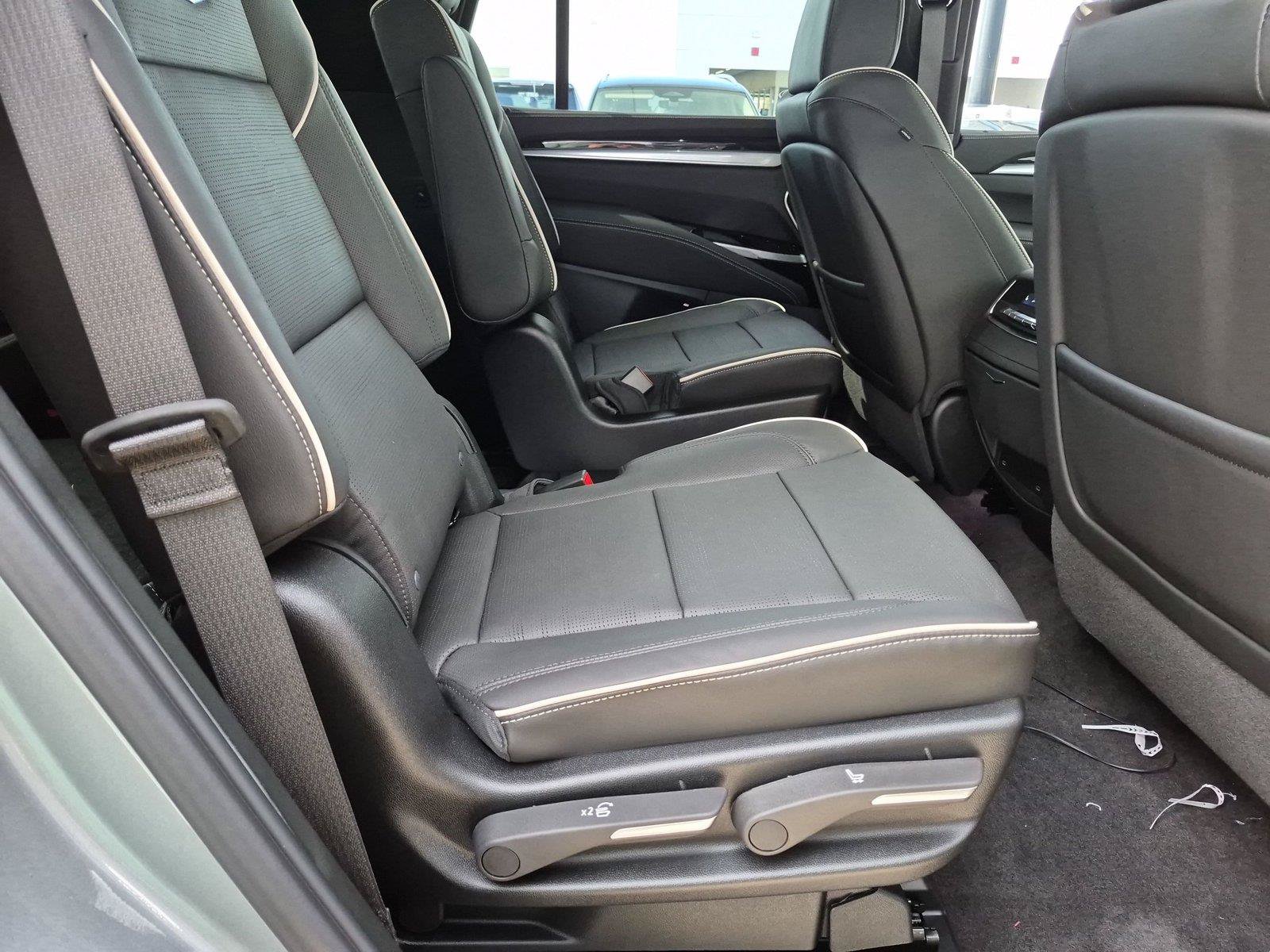 New 2027 Cadillac Escalade Sport w/ Touring Package AWD/4WD image 27