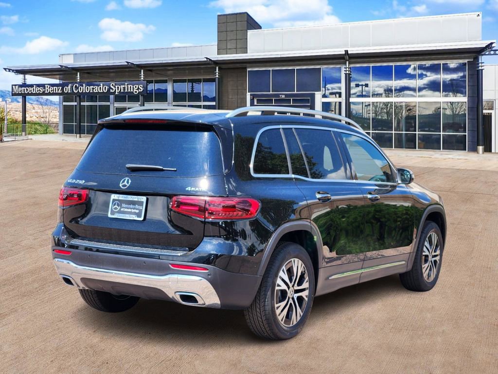 New 2025 Mercedes-Benz GLB 250 4MATIC image 5