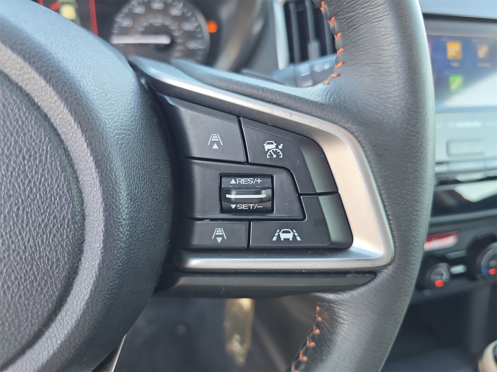 Used 2018 Subaru Crosstrek 2.0i Premium w/ Eyesight System image 23