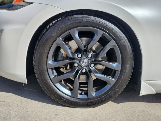 Used 2018 Nissan 370Z Roadster image 17