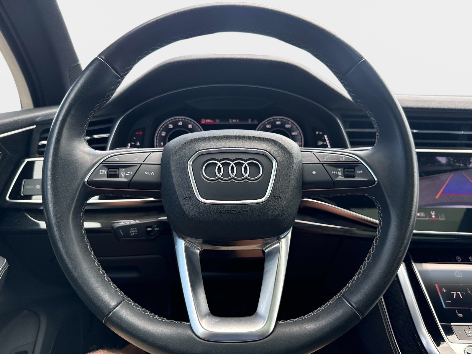 Certified 2025 Audi Q7 3.0T Premium Plus AWD/4WD image 28