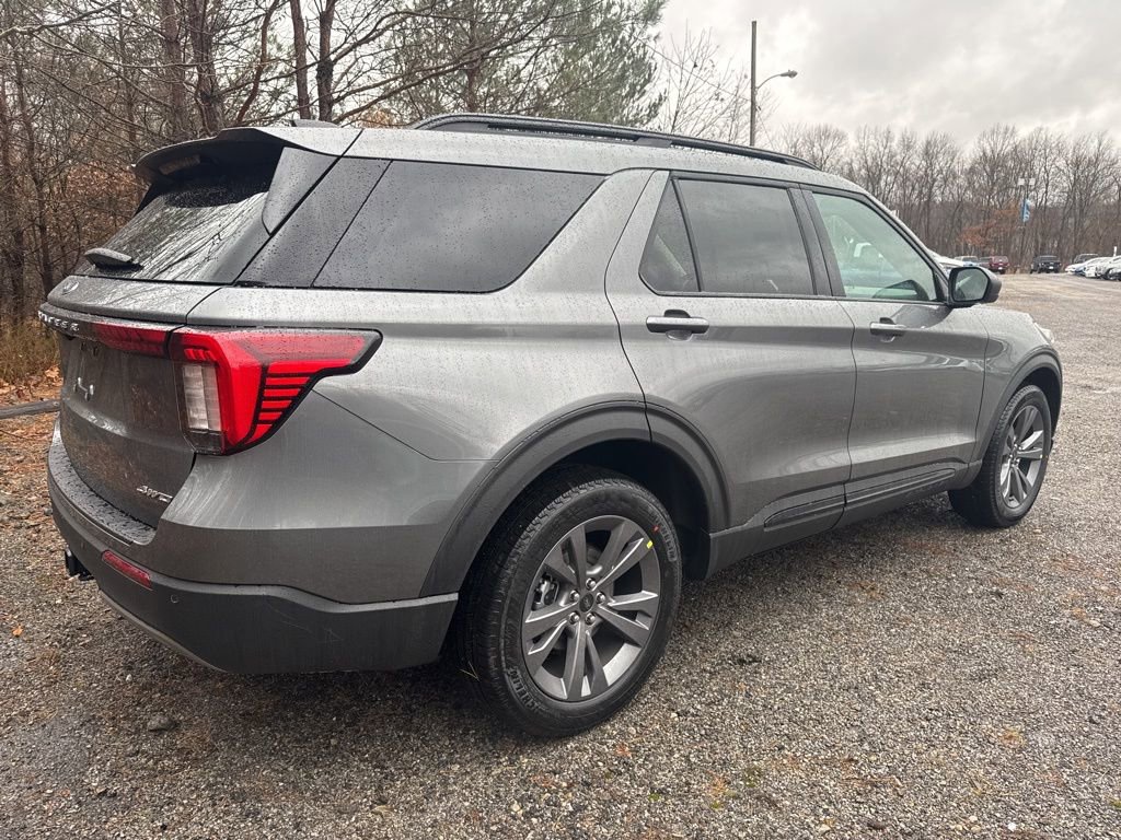 New 2026 Ford Explorer Active w/ Active Comfort Package image 8