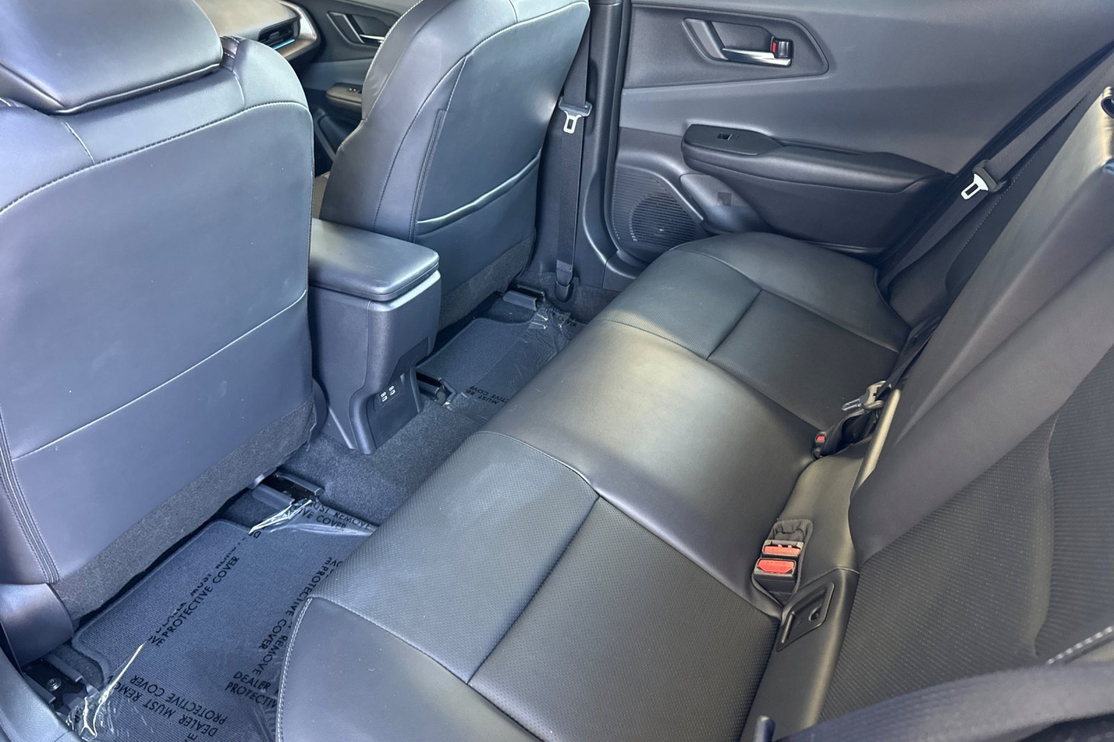 Certified 2025 Toyota Prius XLE FWD image 11