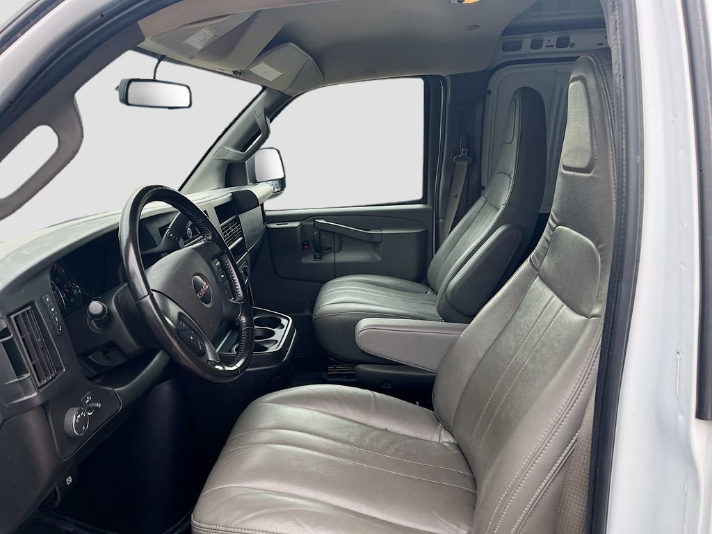 Used 2023 GMC Savana 3500 w/ Driver Convenience Package RWD image 20