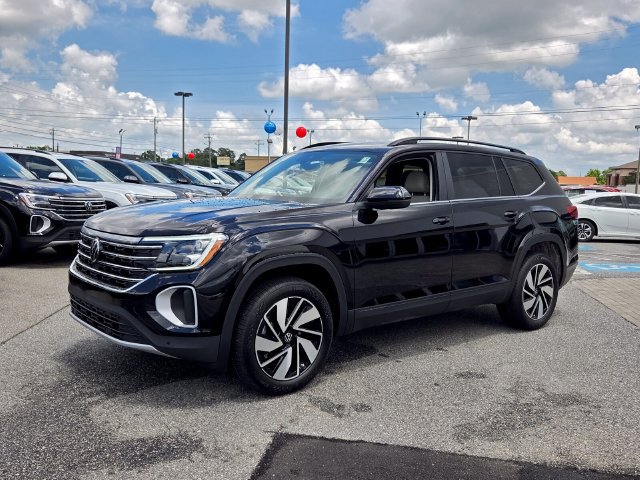 New 2026 Volkswagen Atlas SE FWD image 3