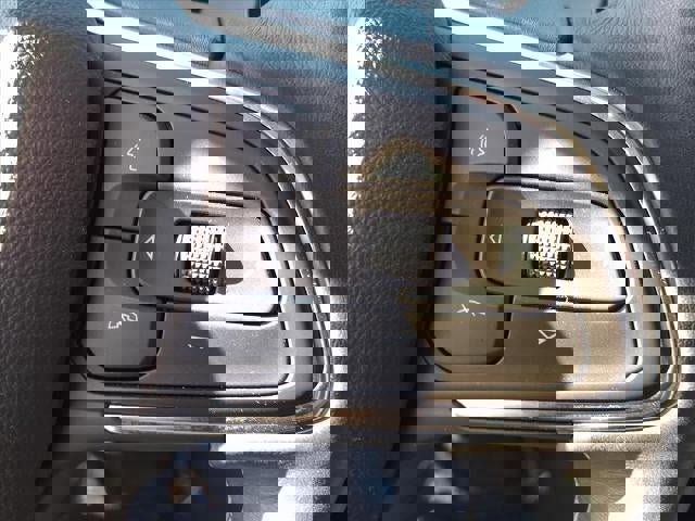 Used 2023 Buick Envision Essence w/ Sport Touring Package image 9