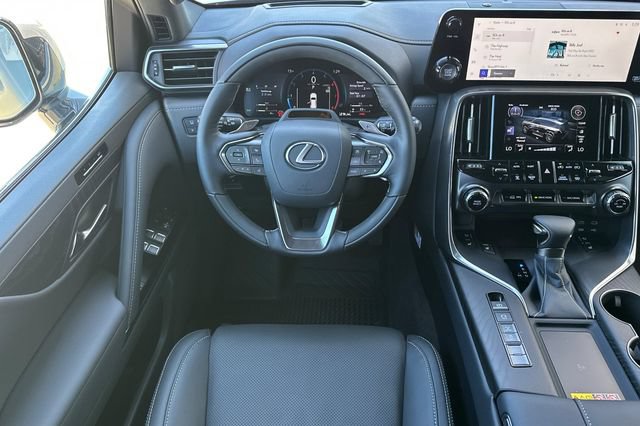 New 2026 Lexus LX 600 4WD w/ Accessory Package (2T) image 12