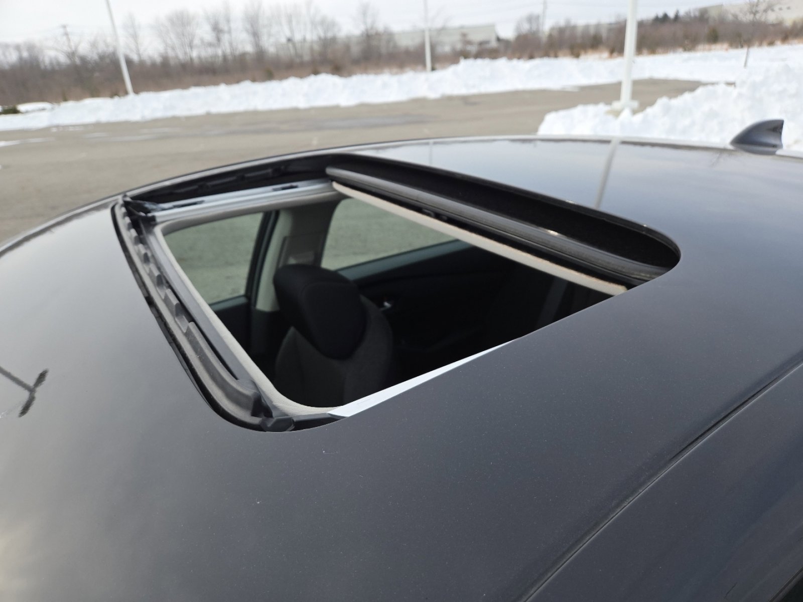 Used 2024 Honda Accord EX image 3