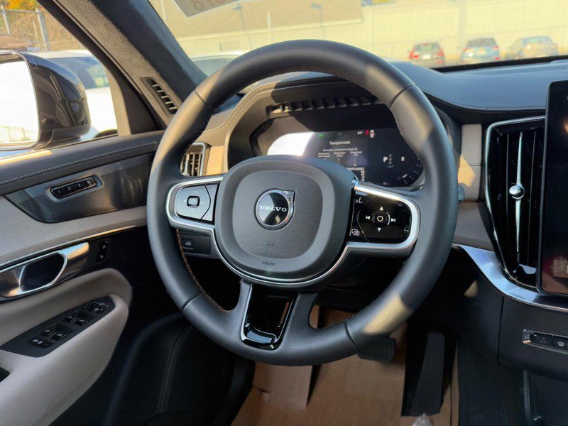 New 2026 Volvo XC90 B6 Ultra w/ Lounge Package image 8