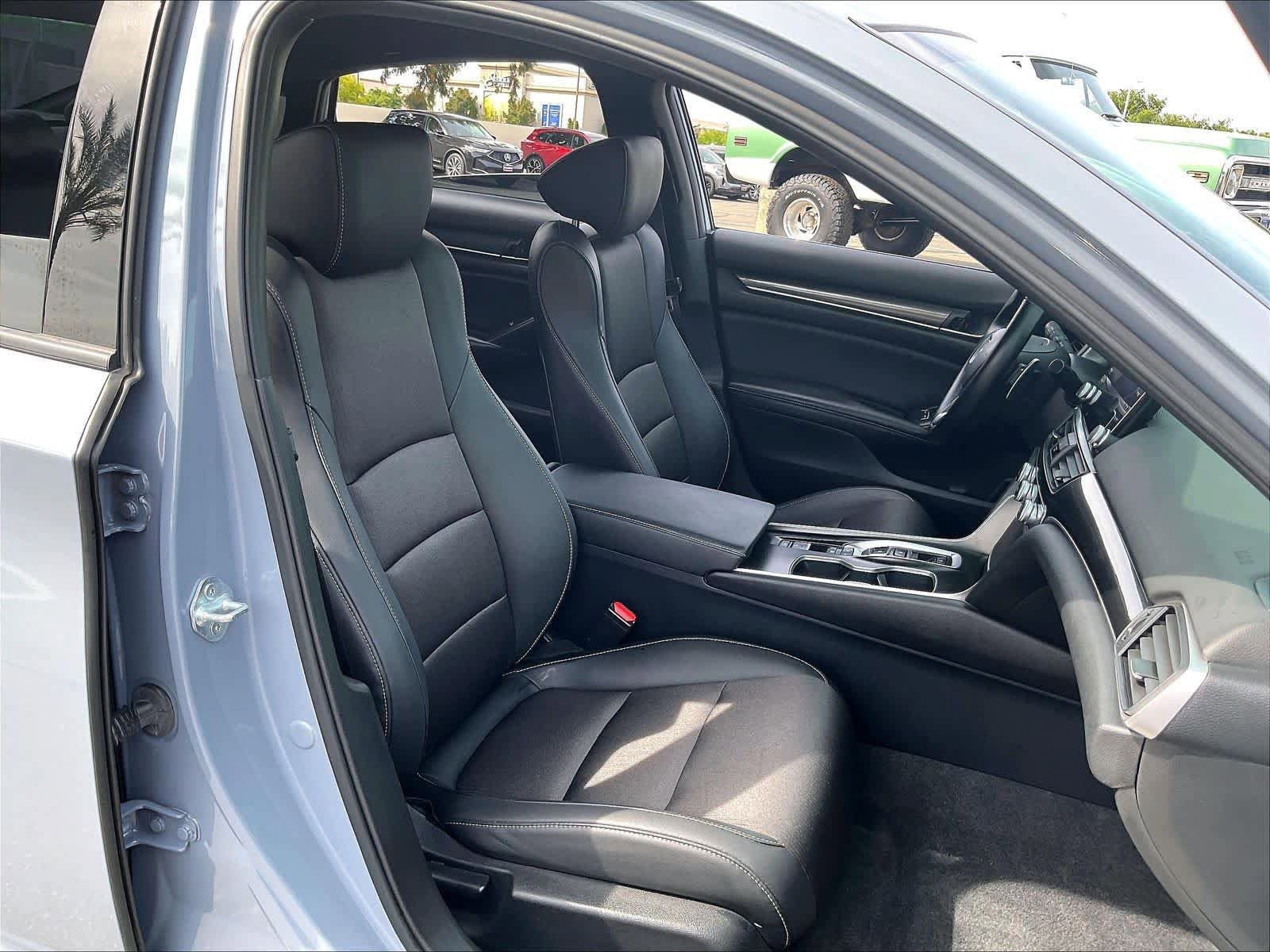 Used 2022 Honda Accord Sport image 9