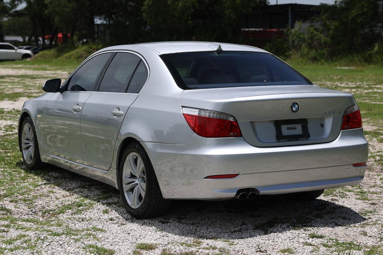 Used 2010 BMW 528i Sedan RWD image 5