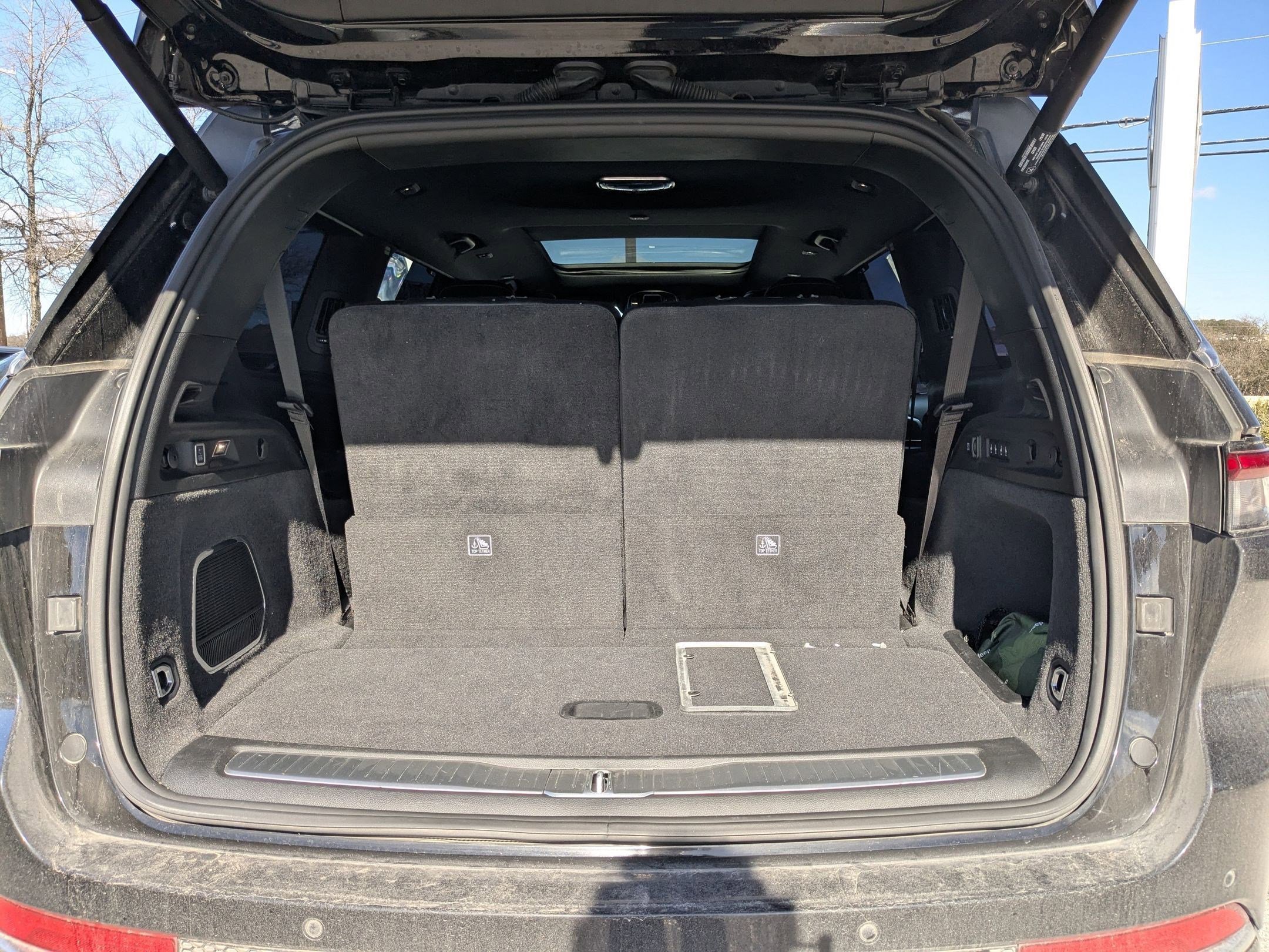 Used 2022 Jeep Grand Cherokee L Overland w/ Advanced Protech Group III image 23