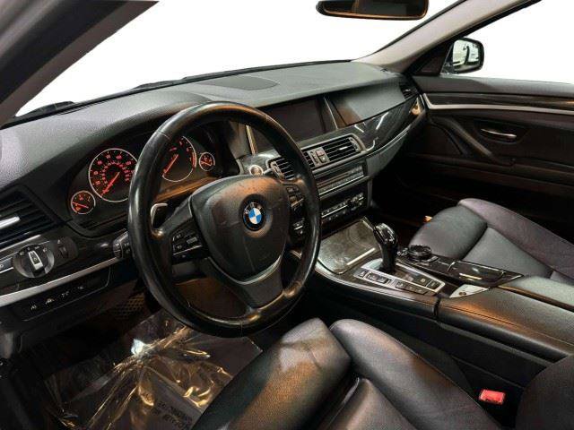 Used 2014 BMW 550i xDrive Sedan AWD/4WD image 18