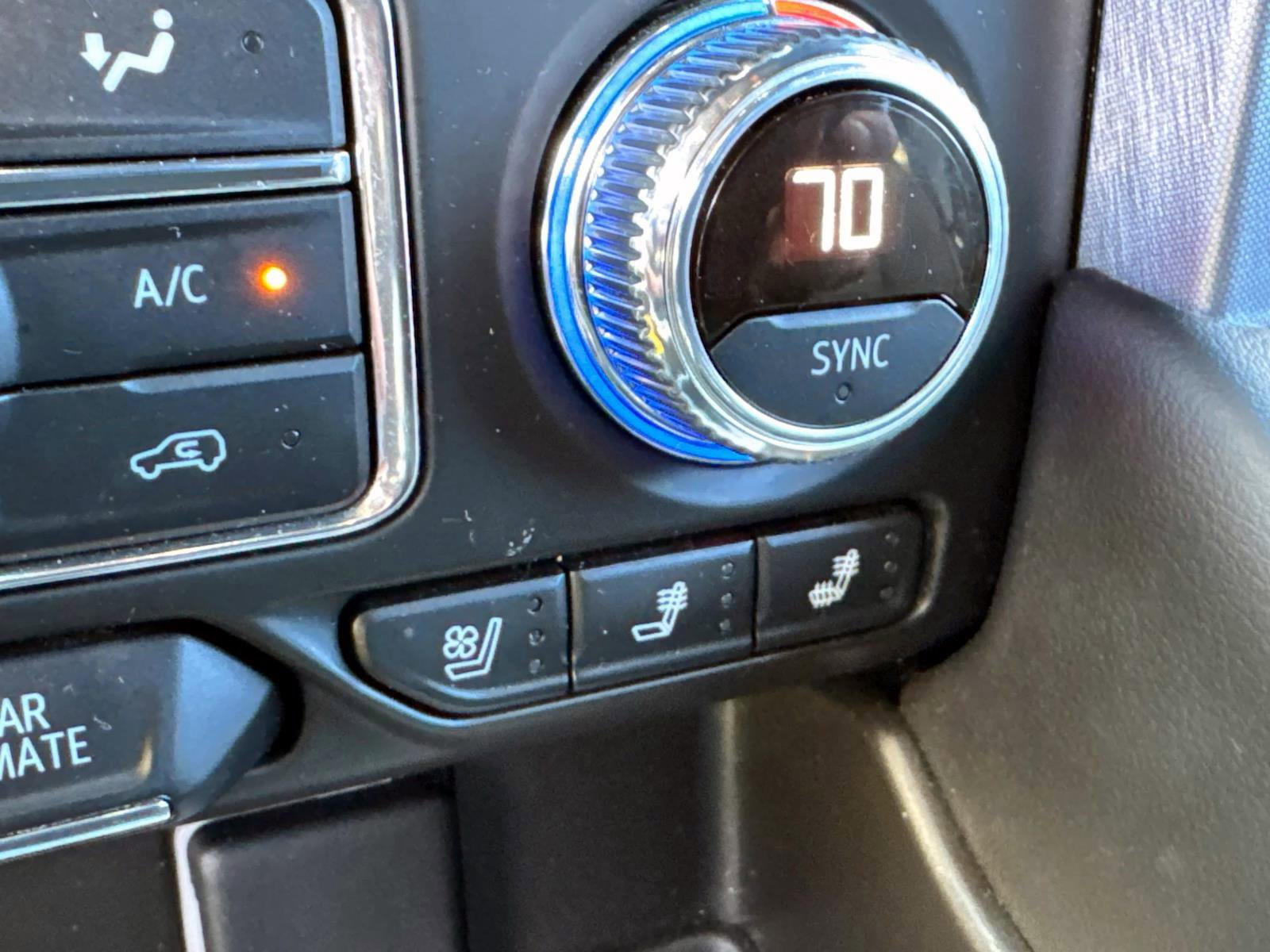 Certified 2023 GMC Yukon SLT w/ SLT Luxury Package image 25