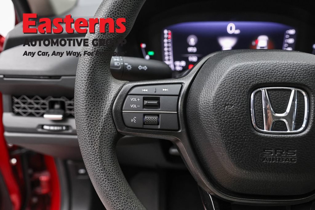 Used 2025 Honda Accord SE image 17