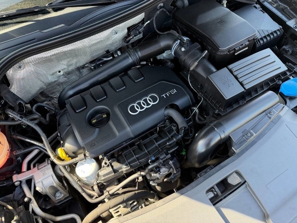 Used 2018 Audi Q3 2.0T Premium Plus w/ Premium Plus Package AWD/4WD image 18