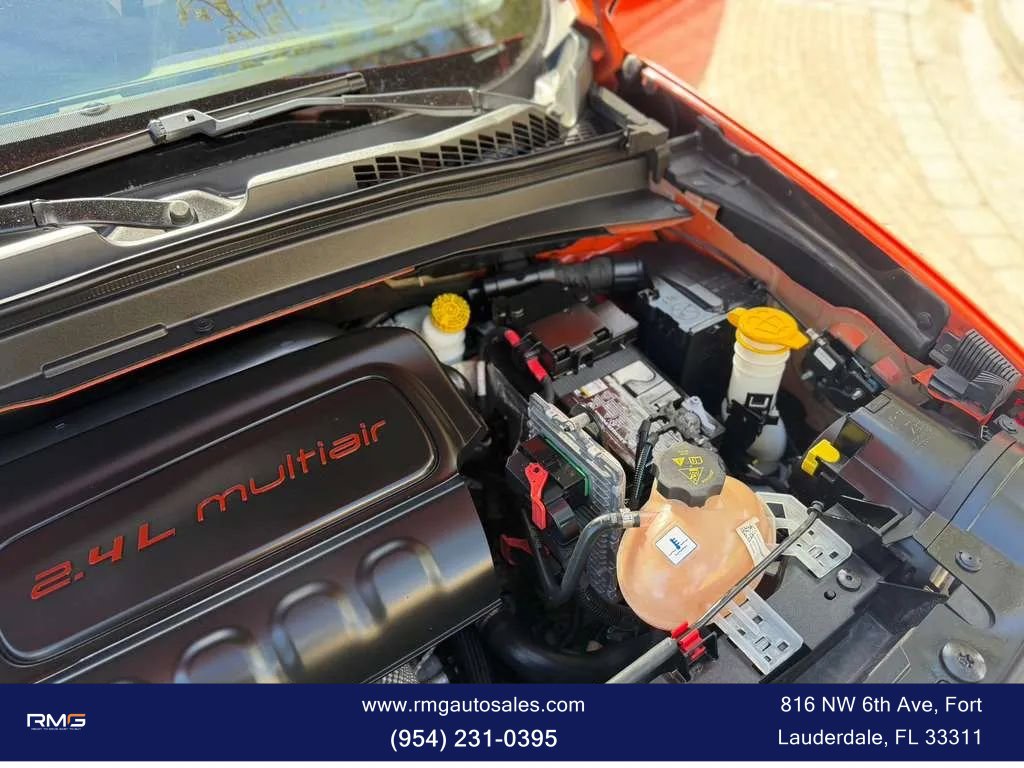 Used 2015 Jeep Renegade Latitude image 12