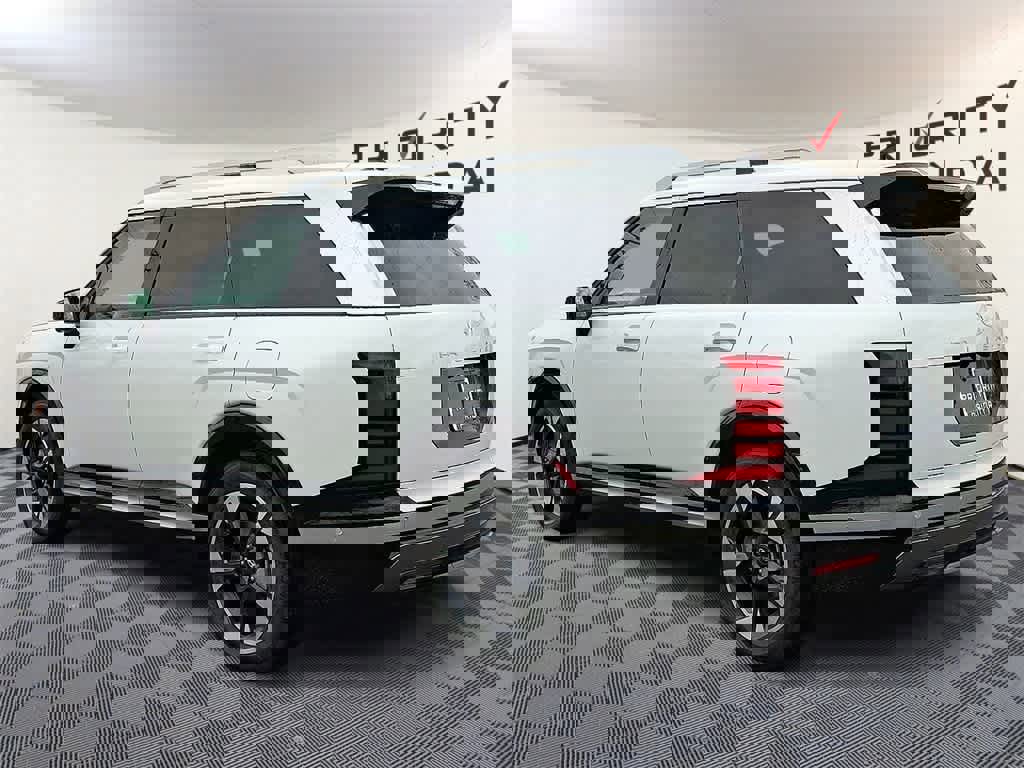 Used 2026 Hyundai Palisade Limited image 6