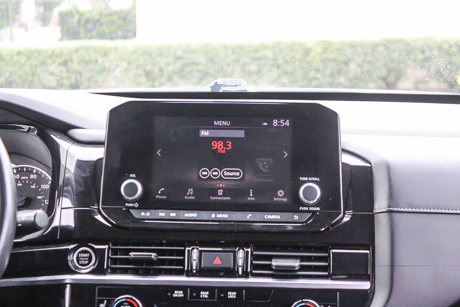 Used 2022 Nissan Pathfinder SV FWD image 18