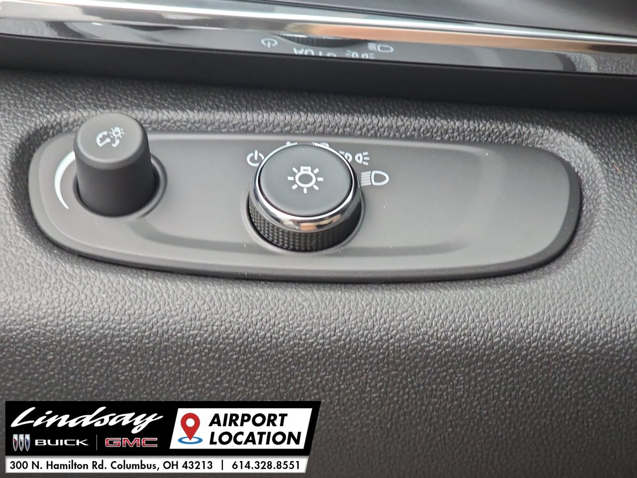 New 2026 Buick Envista Sport Touring w/ Convenience I Package FWD image 18