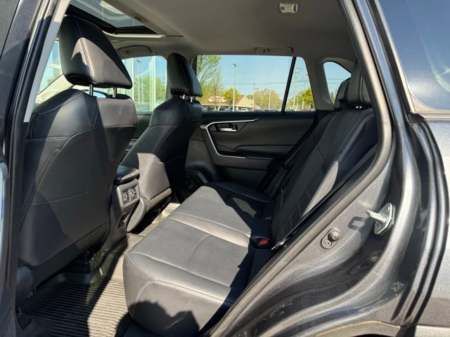 Used 2019 Toyota RAV4 XLE Premium w/ Cold Weather Package AWD/4WD image 22