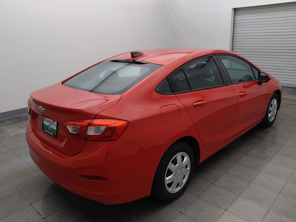 Used 2017 Chevrolet Cruze LS FWD image 9
