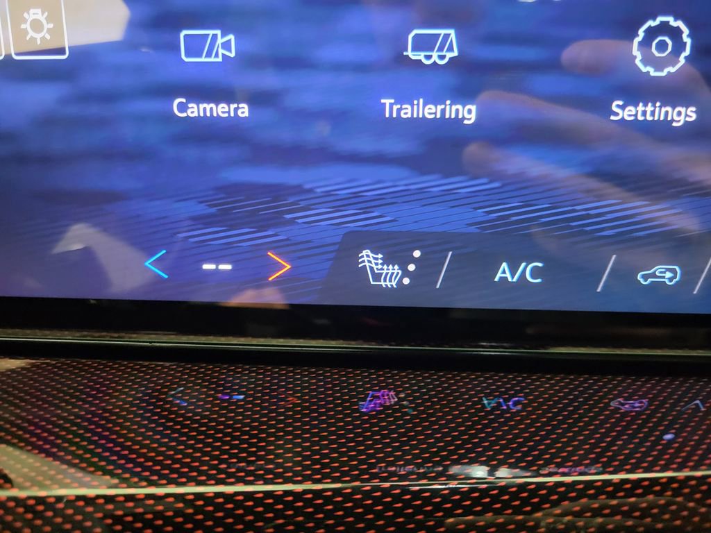 New 2026 Chevrolet Traverse Z71 w/ Driver Confidence Package image 11