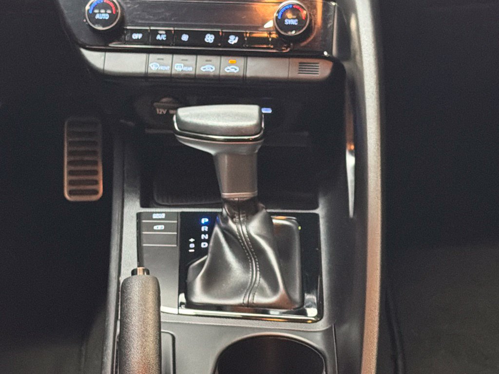 Certified 2025 Hyundai Elantra Sport FWD image 22