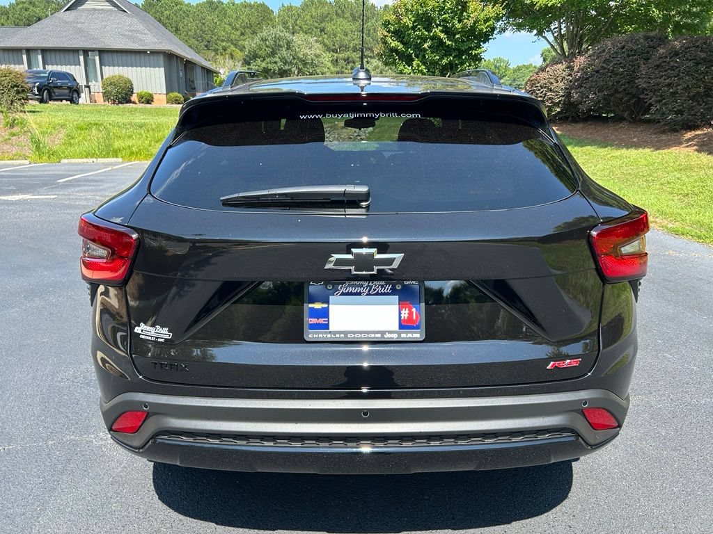 New 2026 Chevrolet Trax RS w/ Sunroof Package FWD image 18