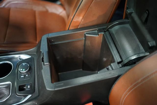 Used 2021 Chevrolet Traverse High Country w/ LPO, Floor Liner Package FWD image 43